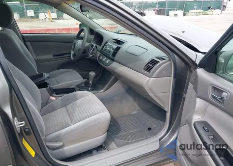 2005 Toyota Camry Le from USA, damaged, VIN 4T1BE30K65U570707